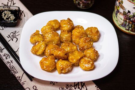 Яблоки в карамели