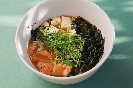 Мисо суп с мурманским лососем