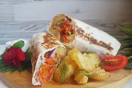 Шаверма вегетарианская в лаваше