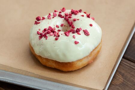 Пончик мисс Малина