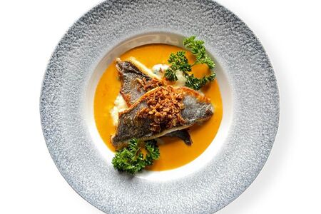 Дорадо с соусом Том ям