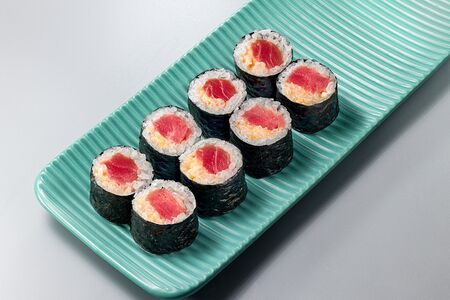 Маки тунец спайси