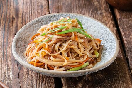 Удон мини с овощами терияки и курицей