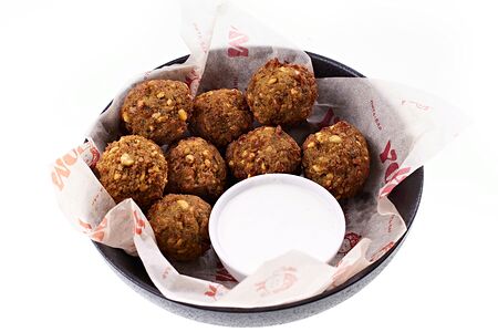 Фалафель с соусом тар-тар