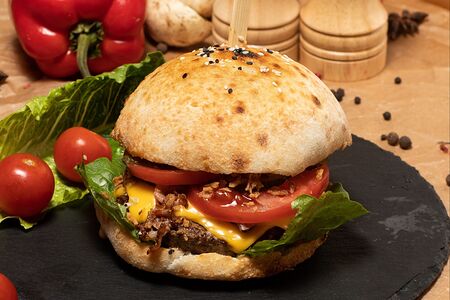 Говяжий бургер