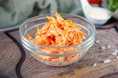 Салат морковь с чесноком и майонезом