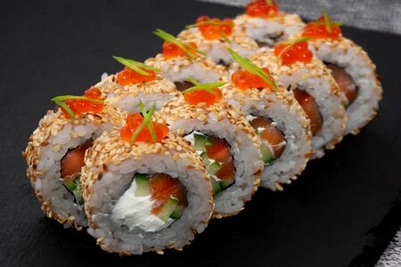 Ролл New-York Икура