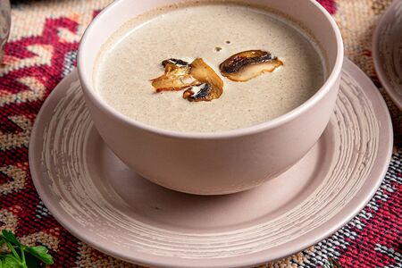 Сливочный крем-суп из шампиньонов