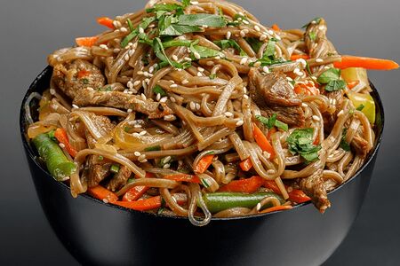 Соба с говядиной