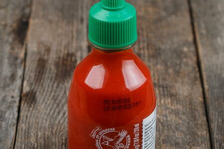 Uni-eagle соус шрирача мини-объём