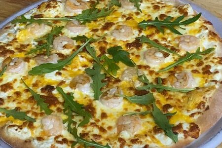 Пицца с креветками