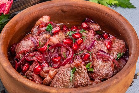 Говяжья вырезка в вишневом соусе