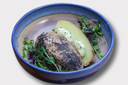 Картофель, запеченный в соли