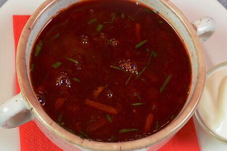 Борщ со сметаной