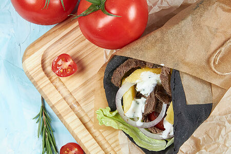 Черный гирос