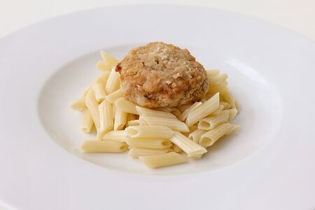 Дворянская котлета с макаронами