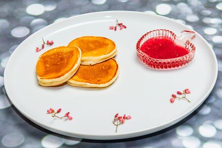 Оладьи с джемом