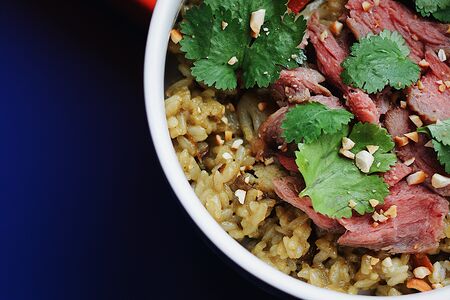 Зеленый карри с говядиной