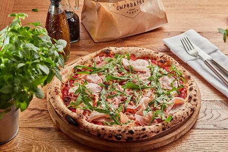 Пицца с тамбовским окороком