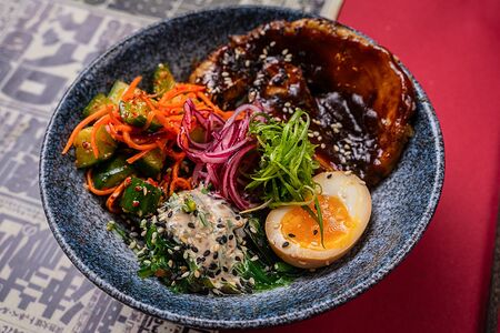 Боул со свининой ЧаСю