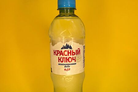 Вода Красный ключ с газом