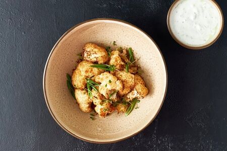 Жареная цветная капуста и сметана юдзу