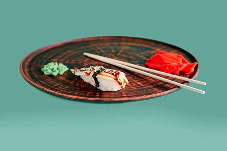 Суши с угрем