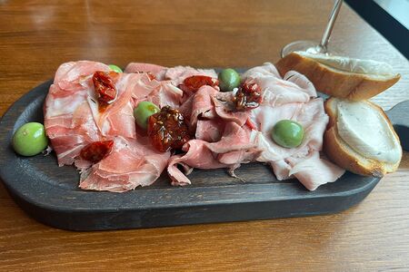 Мясное ассорти