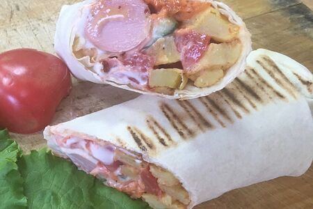 Супер хот-дог в лаваше