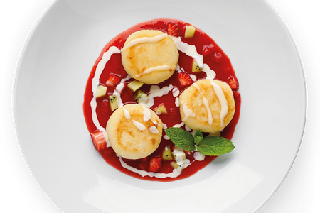 Сырники с клубничным кули