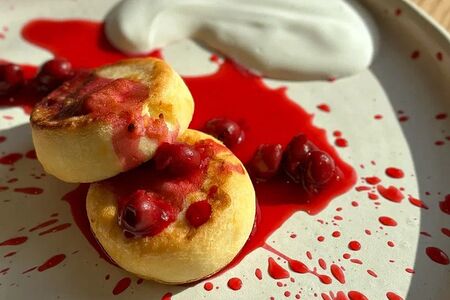 Сырники со сметаной