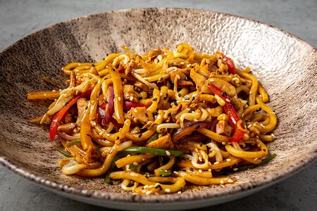 Удон с курицей