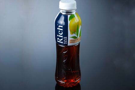 Холодный черный чай Rich Лимон