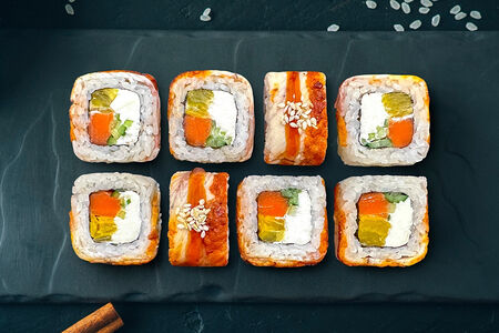 Унаги урамаки