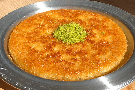 Кюнефе с сыром