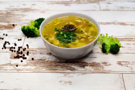 Куриный суп с брокколи