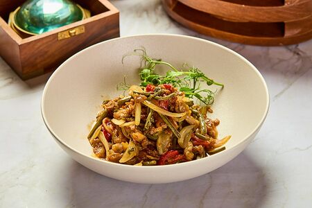 Папоротник со свининой