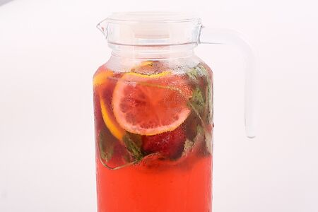 Лимонад клубничный