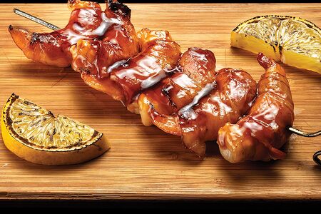 Креветки в беконе