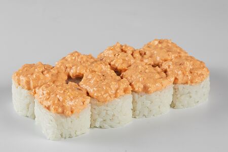 Острый ролл с курицей