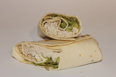 Ролл с курицей и грибами