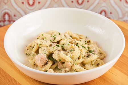 Паста, кролик, пармезан