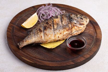 Дорадо на углях