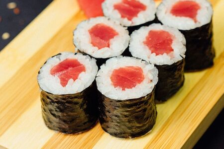 Маки-ролл с тунцом
