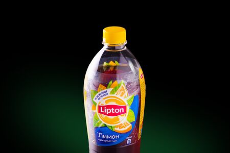 Холодный чай Lipton Лимон