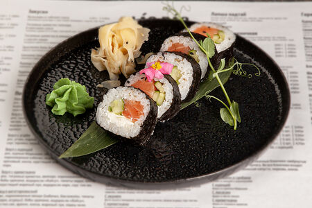 Саке футо маки с сыром