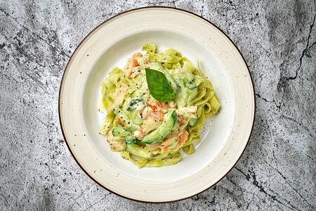 Тальятелле с лососем