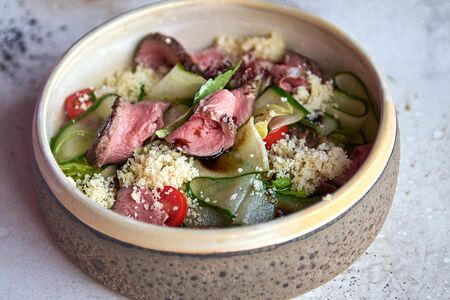 Салат с телятиной