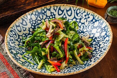 Руккола с телятиной