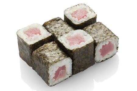 Ролл с тунцом